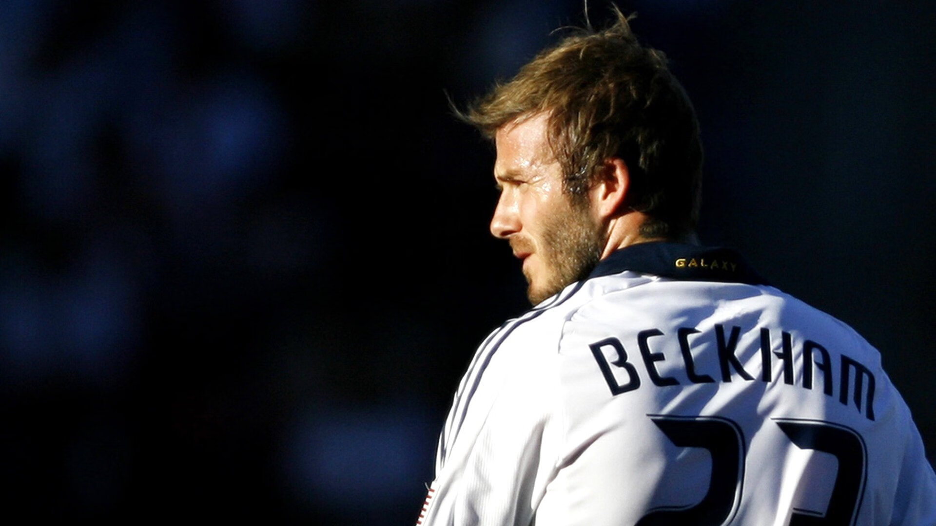 活塞掀翻火箭，福克斯在欧冠半决赛接管比赛，体育世界里的逆袭与主宰