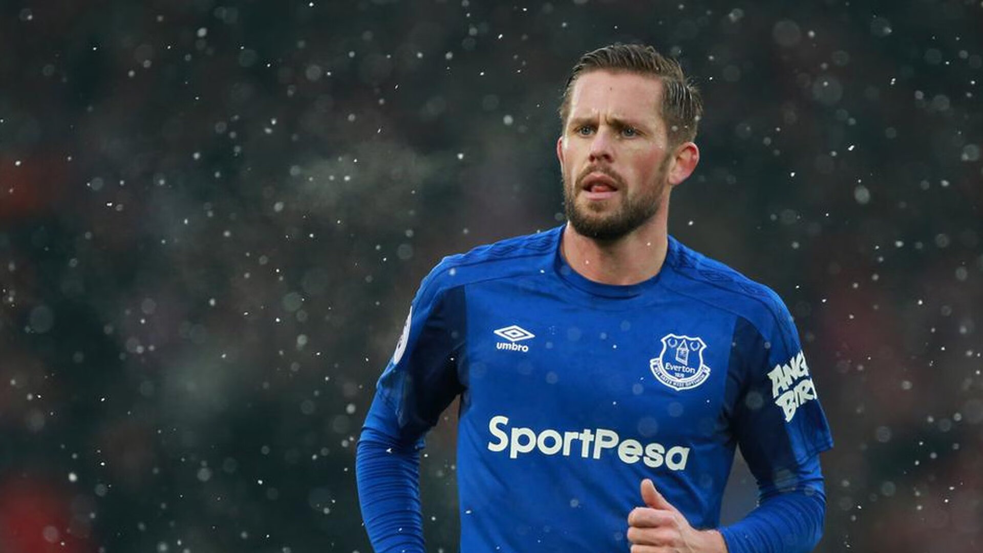 欧冠封锁与篮球圣殿，当AC米兰扼住巴黎的咽喉，本泽马在抢七的火焰中加冕