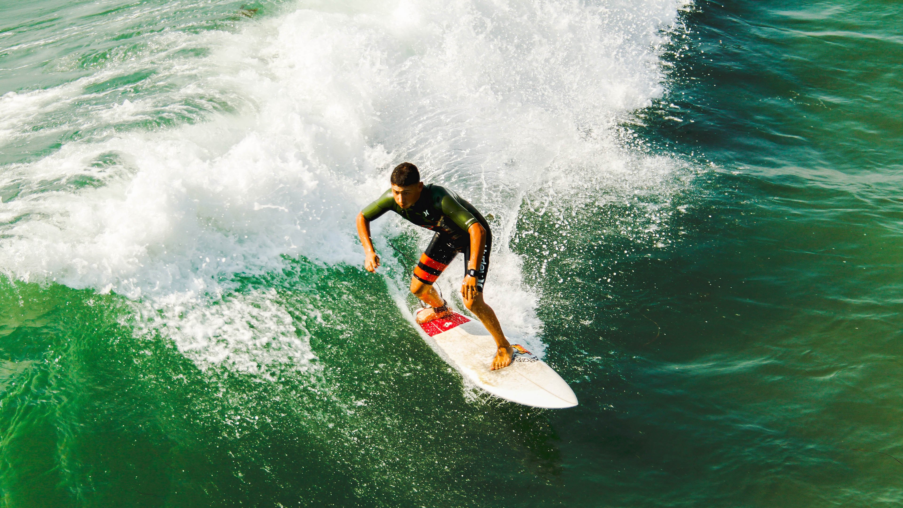 当哥斯达黎加单节遇见苏亚雷斯抢七,小国叙事如何撕裂霸权剧本